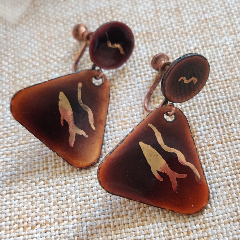 🐋 Antique Copper Whale Earring